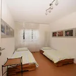 Apartamento In Mit Terrasse Und Grill By Interhome *